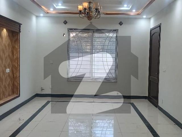 Prominently Located 4500 Square Feet House Available In Mumtaz City