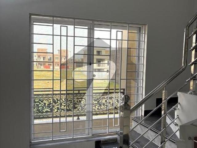 Prominently Located 8 Marla House Available In Mumtaz City