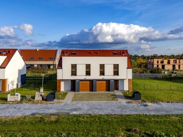 Promienna 112,08 m², Czernica