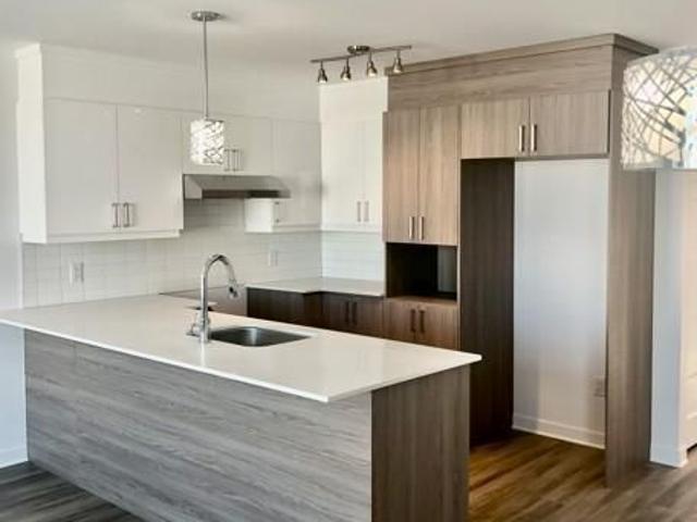 PROMO 1 MOIS GRATUIT*SUPERBE 4,5 LAVAL Ste Rose/Champfleury