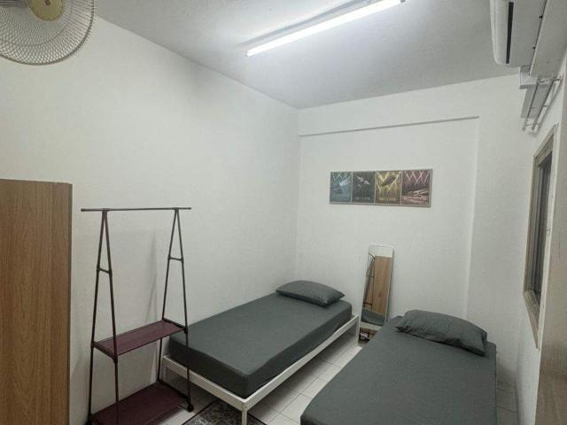Promo bilik sewa lelaki seri kembangan medium room