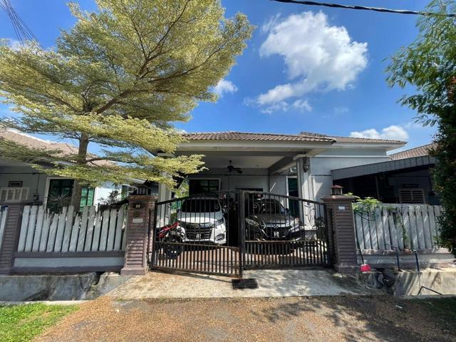 PROMO RAYA HOT AREA Rumah Semi D Setingkat Taman SentosaBukit Baru