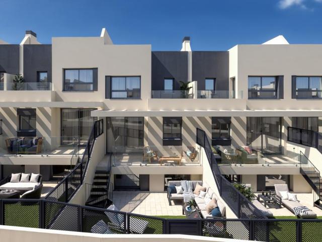 Promoción de viviendas adosadas en Nerja, en una zona tranqu. 112m² Nerja