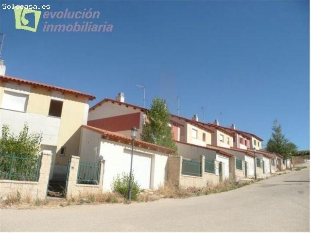 PROMOCION DE VIVIENDAS ADOSADAS EN CARDEÑADIJO, BURGOS