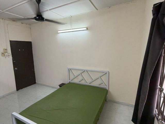 ‼️Promotion NOW‼️SS2 PETALING JAYA COUPLE QUENBED MIDDLE ROOM FOR RENTNEARBY SS2 BOMBA, LDP, FOOD STALL