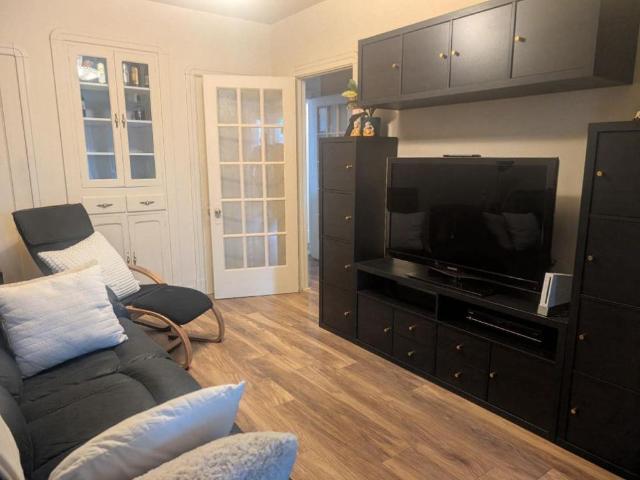 PROMOTION: NE PAYEZ RIEN AVANT LE 1ER AOUT TRES BEAU LOGEMENT AVEC 3 CHAMBRES À LOUER À LIMOILOU
