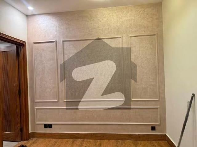 Property Title: 5 Marla Brand New Designer House For Sale in Bahria Town Rawalpindi Phase 8 Sector M 3 Beds, Modern Finish Bahria Town Phase 8 Safari Valley