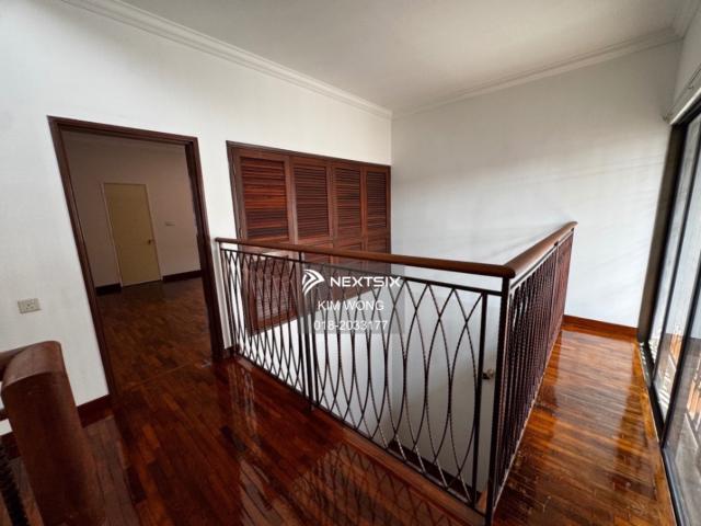 Property Details: ️ Semi detached house more space, more comfortable ️ 5 bedrooms – ideal for large families / staff quarters ️ 2 bathrooms ️ Quiet environment for comfortable living
