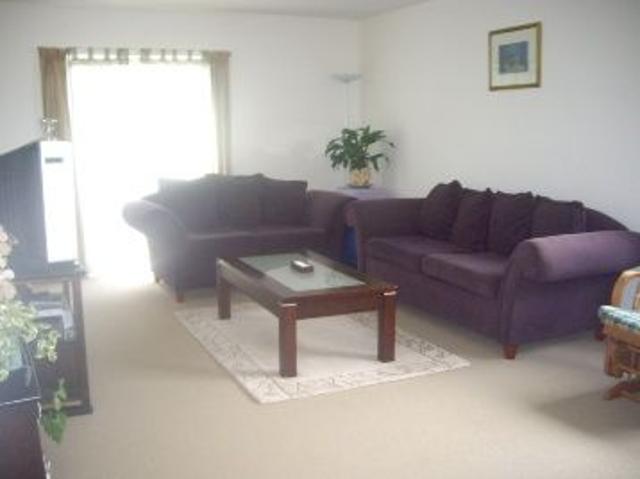 Property Management18B Becroft Drive, Forrest Hill Townhouse for Rent