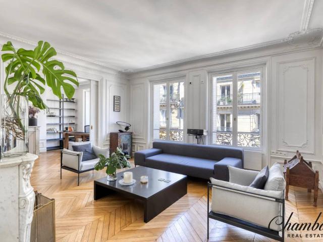 Property Rental: Apartment in Paris 7th, Gros Caillou district Chambard Real Estate