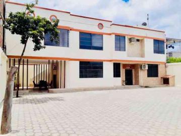 Propiedad comercial para vivienda o negocio en Man