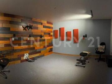 Propiedad con alto potencial en privada 700 m² construidos. San Jerónimo Lídice