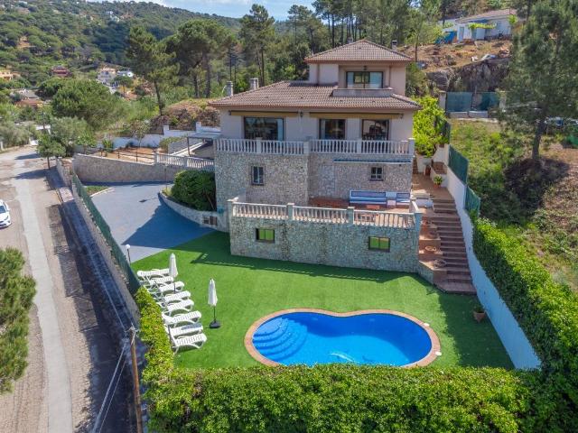 Propiedad con licencia turística en la Costa Brava 431m² Lloret de Mar