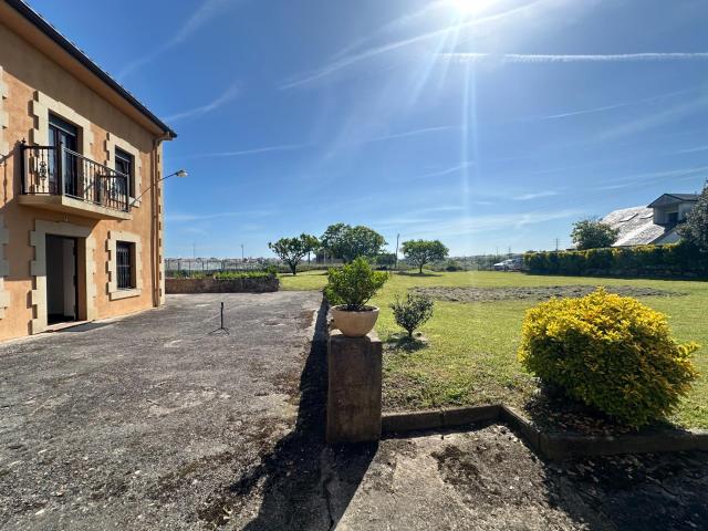 Propiedad con terreno urbano en Soto de la Marina