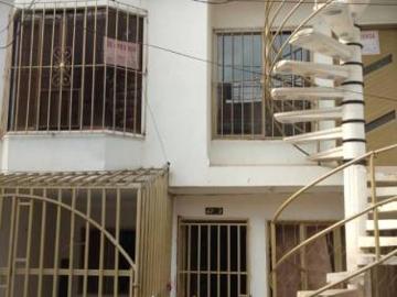 Propiedad de 3 pisos Independientes en La Nueva Base Cali