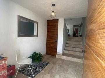 Propiedad en construcción en Miravalle