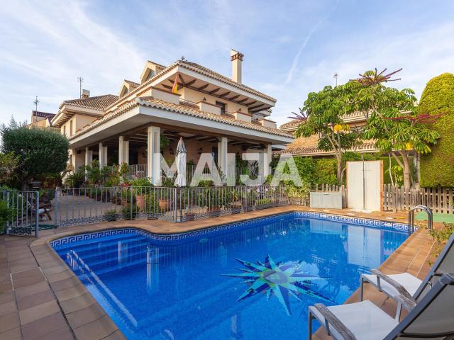 Propiedad en España Villa de lujo junto al mar