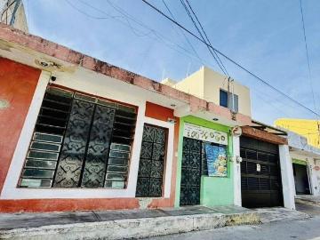 PROPIEDAD EN VENTA A PASOS DE LA IGLESIA EN BARRIO DE SAN FRANCISCO, CAMPECHE
