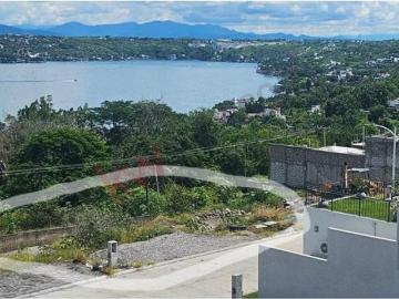 Propiedad en VENTA Avenida Lázaro Cárdenas 304, Tequesquitengo Centro, 62915 Jojutla, Mor, México