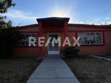 Propiedad en venta detrás del CCH 4