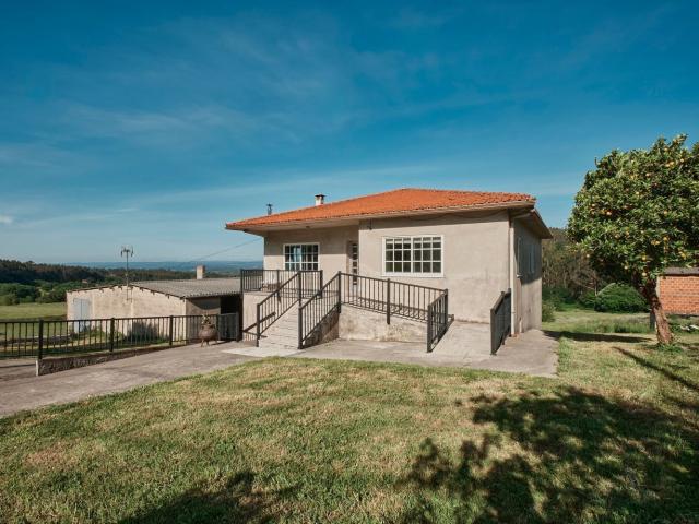 Propiedad en venta en A Coruña, Abegondo