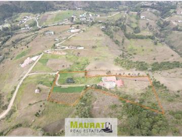 Propiedad en venta en Gualaceo Sector Sondeleg