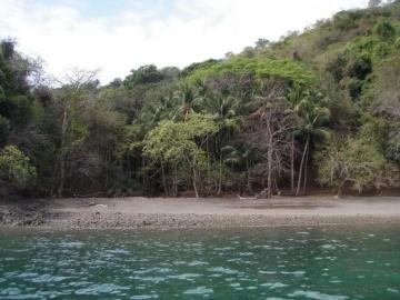 Propiedad en venta en isla gobernadora, veraguas. 2.5 hectáreas 6.17 acres. Propiedad frente al mar