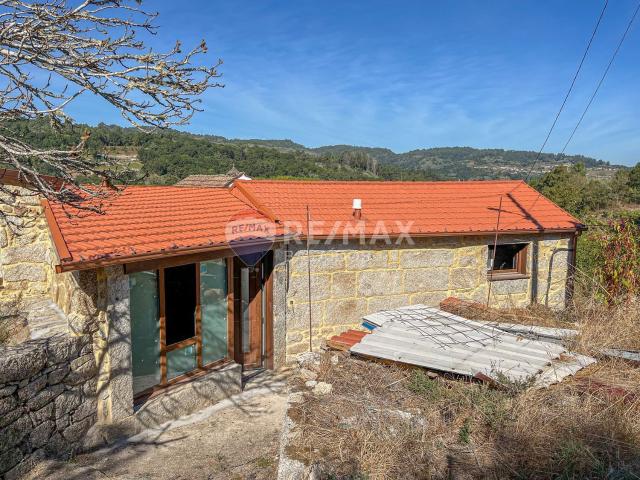Propiedad en venta en Ourense, Cenlle