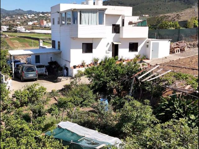 Propiedad en venta en Las Palmas, Santa Maria de Guia de Gran Canaria