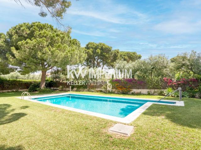 Propiedad excepcional situada en la zona residencial de la L. 246m² Cambrils