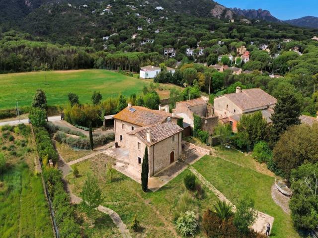 Propiedad exclusiva con gran potencial en Golf Costa Brava 436m² Santa Cristina d'Aro