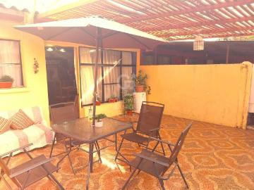 Propiedad para remodelar a minutos de Portal La Dehesa | 3 Dormitorios por 7900.00 en Lo Barnechea