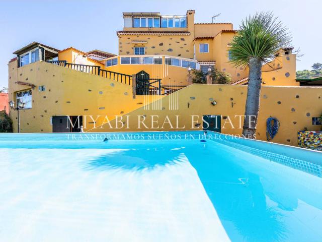 Propiedad renovada en Gran Canaria con 3 apartamentos vacacionales