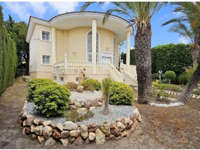 PROPIEDAD VIP · VILLA DE LUJO EN CIUDAD QUESADA