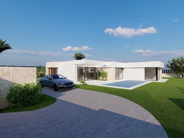 Propiedades de lujo con piscina privada y jardín en Calpe, Alicante