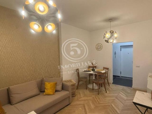 Propria Ta Oază în Floreasca: 3 Camere, Etaj 1, cu Terasă și Centrala