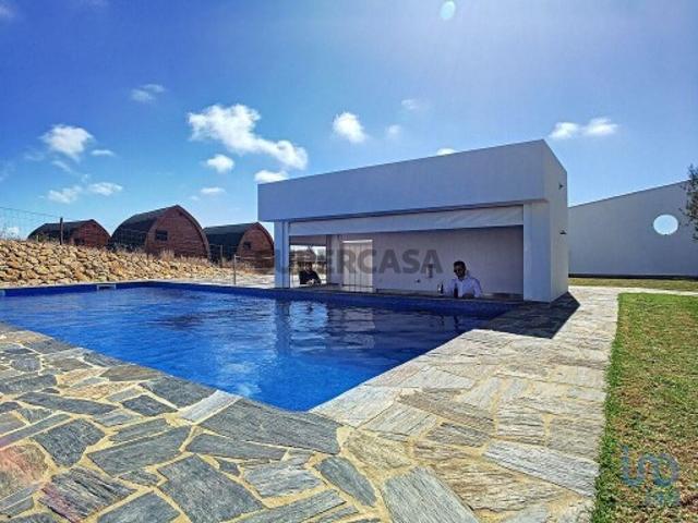 Propriedade T11 em Encarnação de 592,00 m²