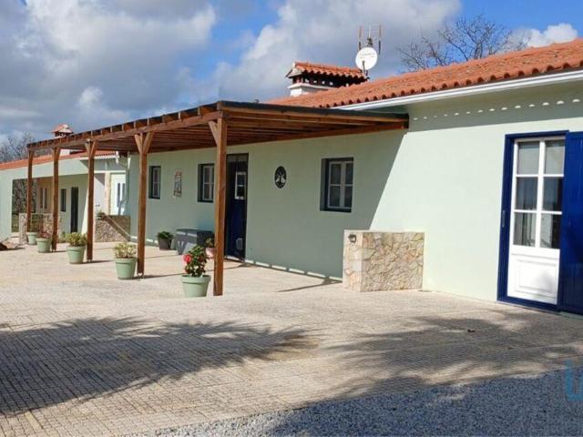 Propriedade T2 em Urra de 231,00 m² 231m² Urra