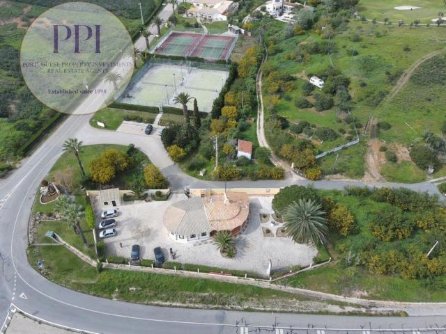 Propriedade à venda para várias possibilidades numa localiza. 0m² Vila do Bispo e Raposeira
