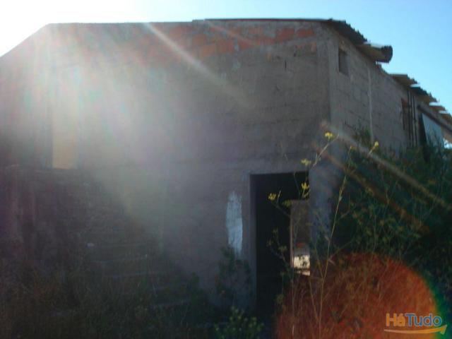 Propriedade com dois artigos urbanos e terreno CH629/12 | 26083252755