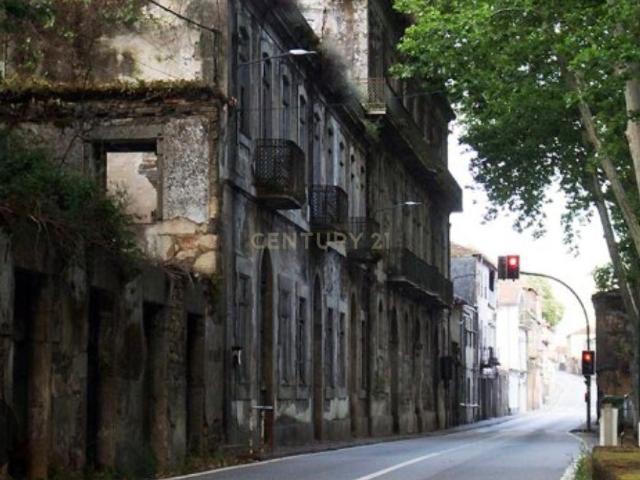 Propriedade de origem secular no Alto Douro Vinhateiro UNESCO, junto às Termas do Moledo