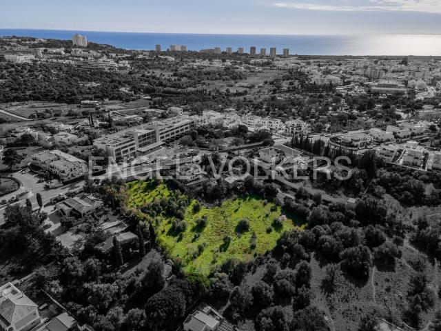 Propriedade edificável em Zona privilegiada de Alvor