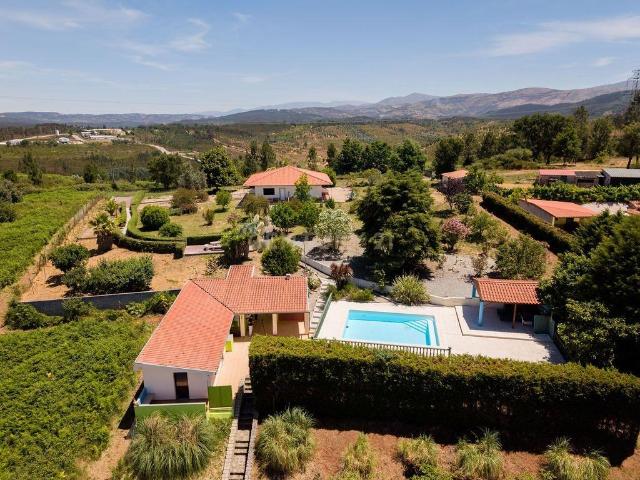 Propriedade Exclusiva em Côja | Casa Principal + AL com 4 Suites + Piscina + Anexos | Rendimento Imediato