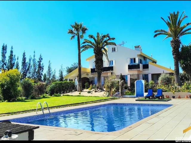 Propriedade para Hotelaria e Instalações Esportivas em Tavir. 859m² Tavira Santiago