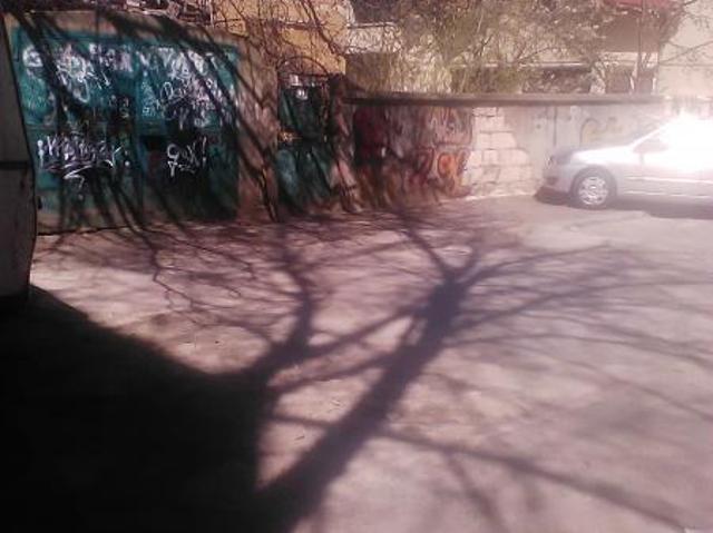 Propriet vand teren cu casa demolabila 300mp Militari Gorjului