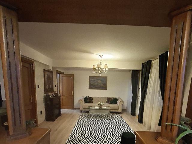 Proprietate mixta rezidential comercial