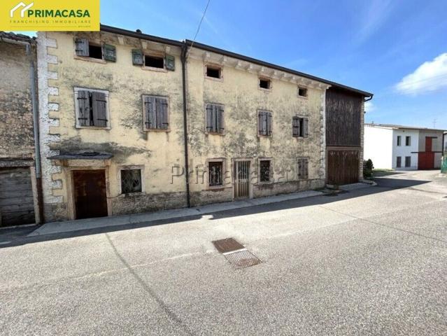 Proprietà rustica in vendita di 145 m² in Via Praole