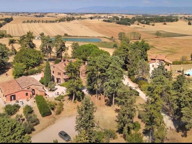 Proprietà rustica in vendita di 1500 m²