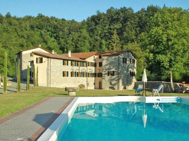 Proprietà rustica in vendita di 1500 m²