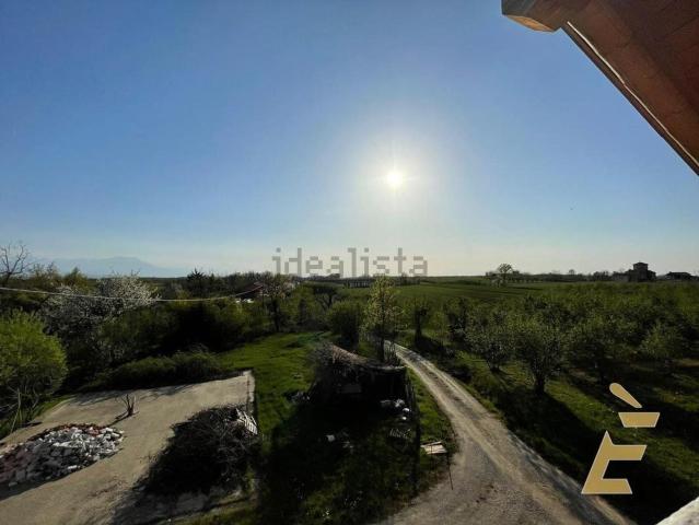 Rustici e casali in vendita di 150 m² in Strada Sant&apos Anna, 18
